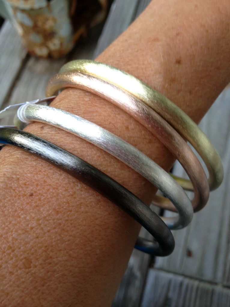 Round Bangle